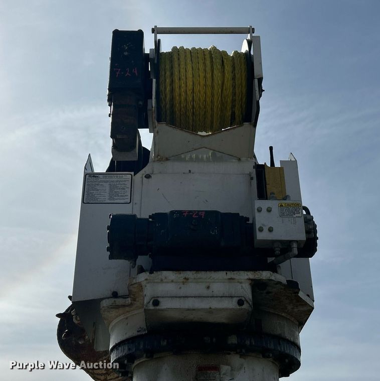 image for item EK2750 2013 Freightliner M2 digger derrick truck