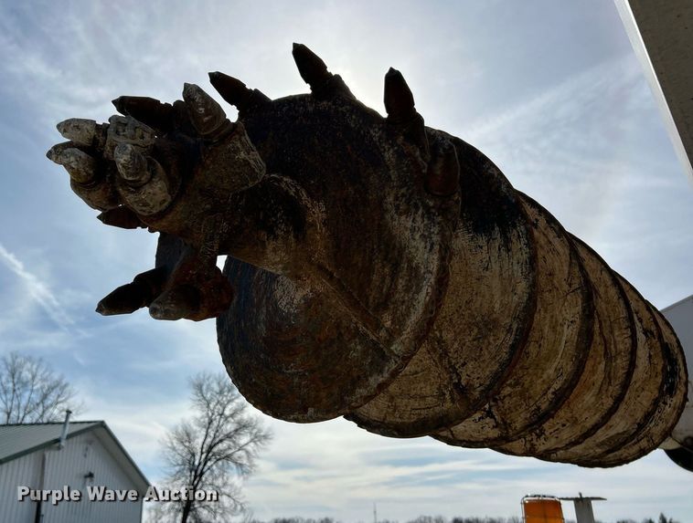 image for item EK2750 2013 Freightliner M2 digger derrick truck