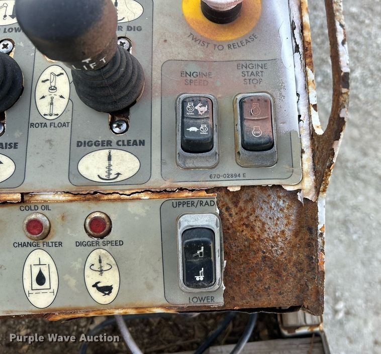 image for item EK2750 2013 Freightliner M2 digger derrick truck