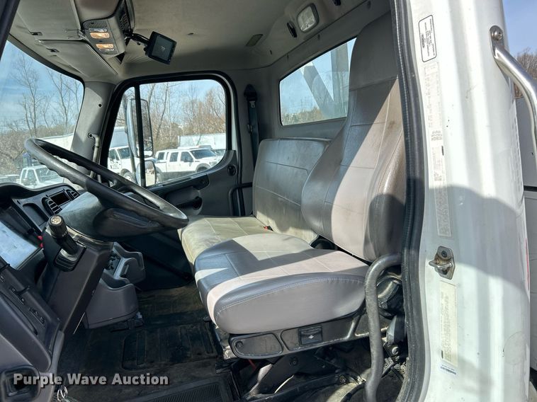 image for item EK2750 2013 Freightliner M2 digger derrick truck