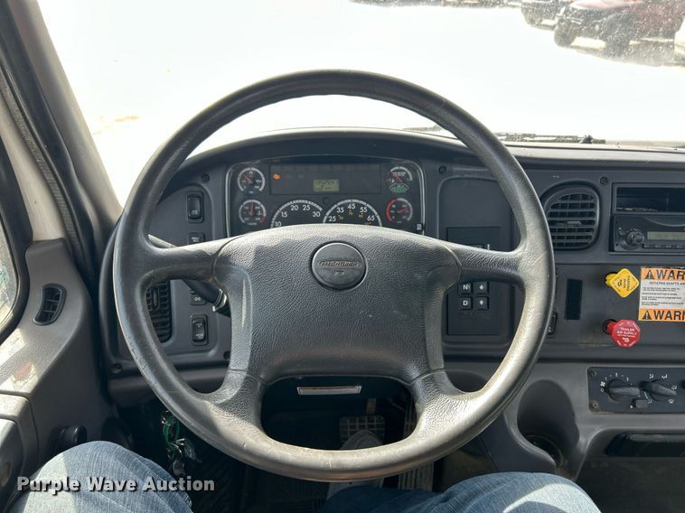 image for item EK2750 2013 Freightliner M2 digger derrick truck