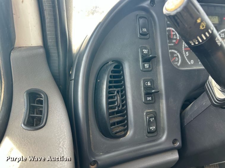 image for item EK2750 2013 Freightliner M2 digger derrick truck