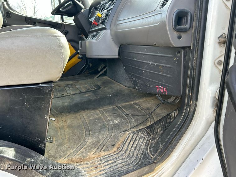 image for item EK2750 2013 Freightliner M2 digger derrick truck