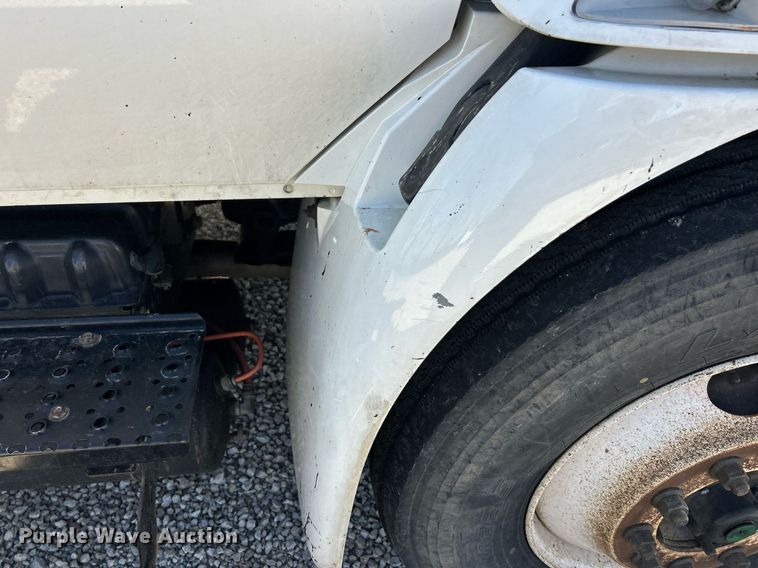 image for item EK2765 2012 International MA025 bucket truck