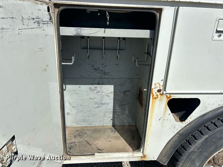 image for item EK2765 2012 International MA025 bucket truck