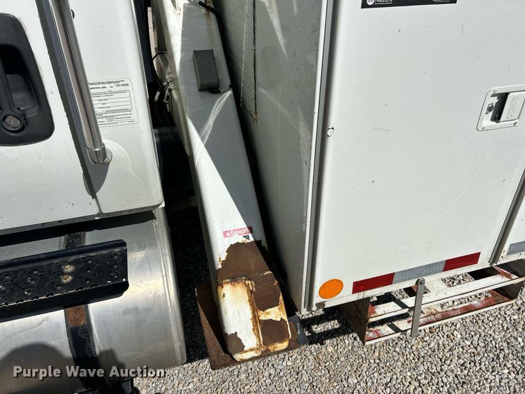 image for item EK2765 2012 International MA025 bucket truck