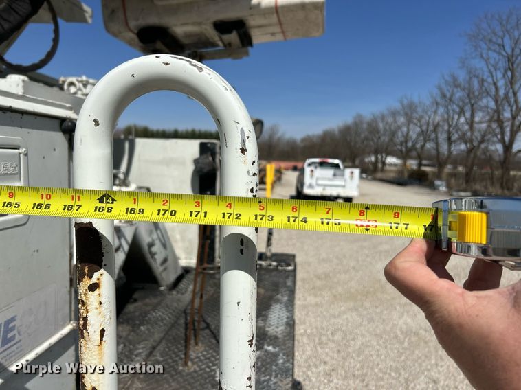 image for item EK2765 2012 International MA025 bucket truck