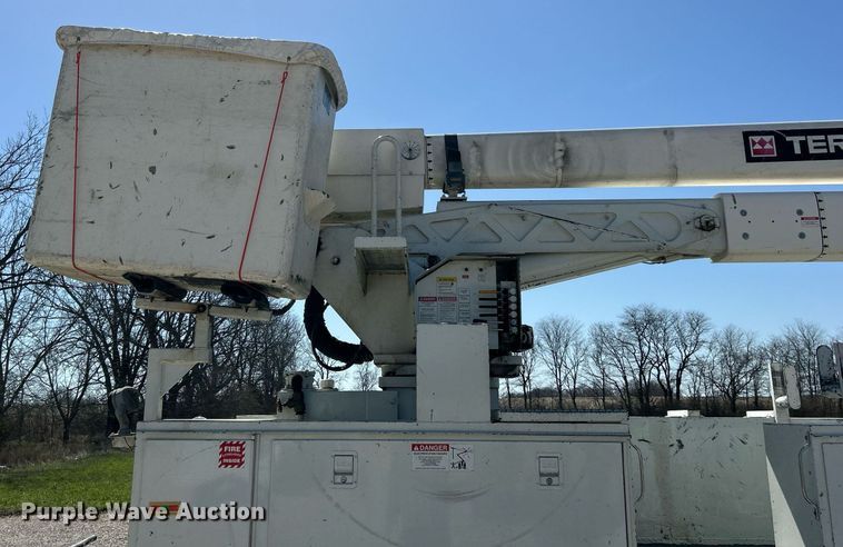 image for item EK2765 2012 International MA025 bucket truck