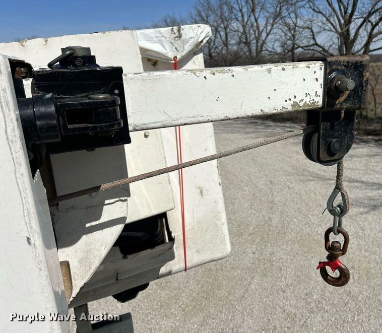 image for item EK2765 2012 International MA025 bucket truck