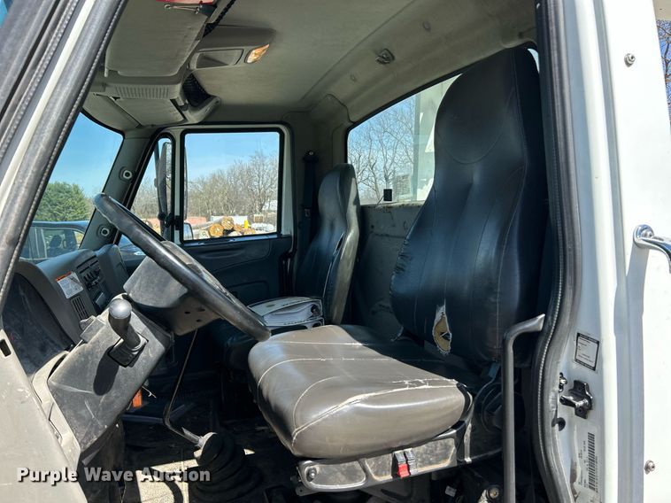 image for item EK2765 2012 International MA025 bucket truck