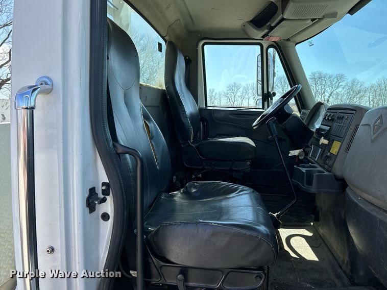 image for item EK2765 2012 International MA025 bucket truck