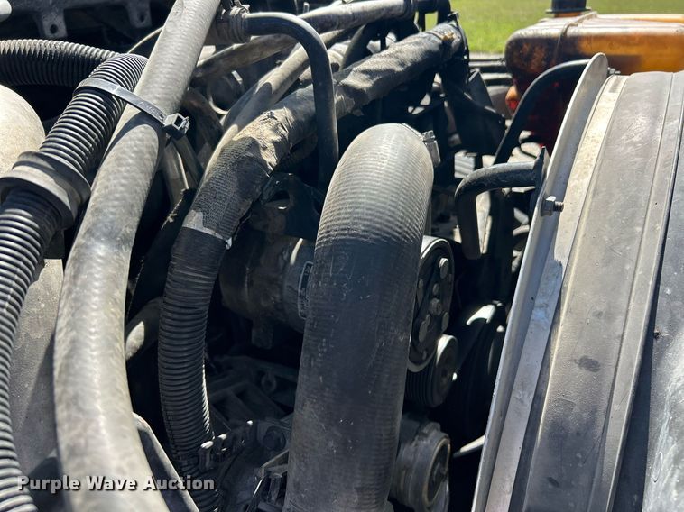 image for item EK2765 2012 International MA025 bucket truck