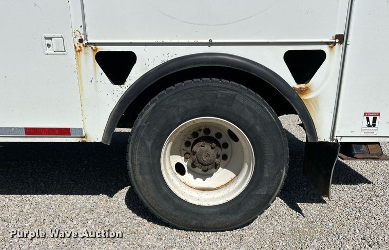 image for item EK2765 2012 International MA025 bucket truck