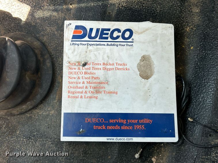 image for item EK2765 2012 International MA025 bucket truck