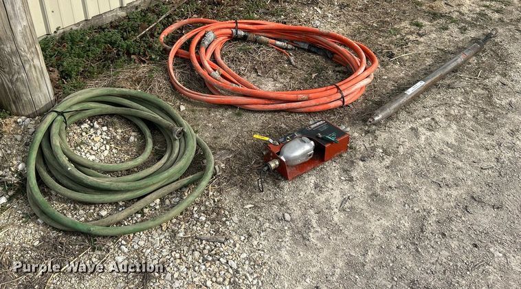 image for item EK2766 Ditch Witch pneumatic piercing mole 