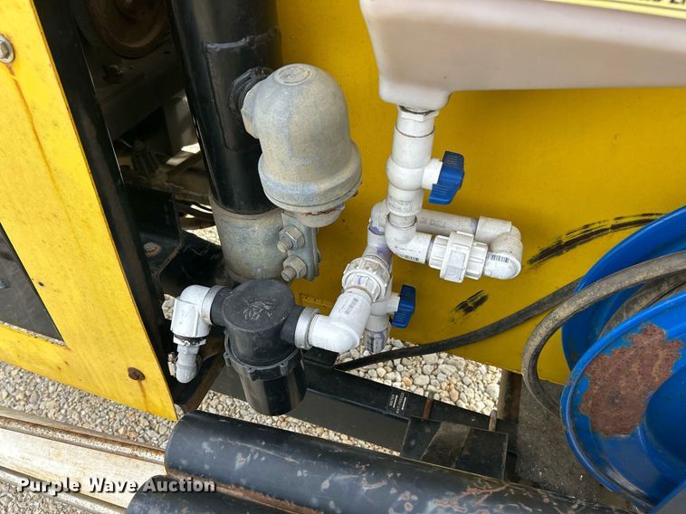 image for item EK2767 Spin Doctor Valve&Vac vacuum excavator