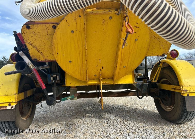 image for item EK2767 Spin Doctor Valve&Vac vacuum excavator