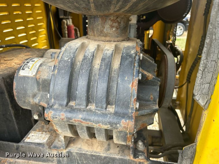 image for item EK2767 Spin Doctor Valve&Vac vacuum excavator