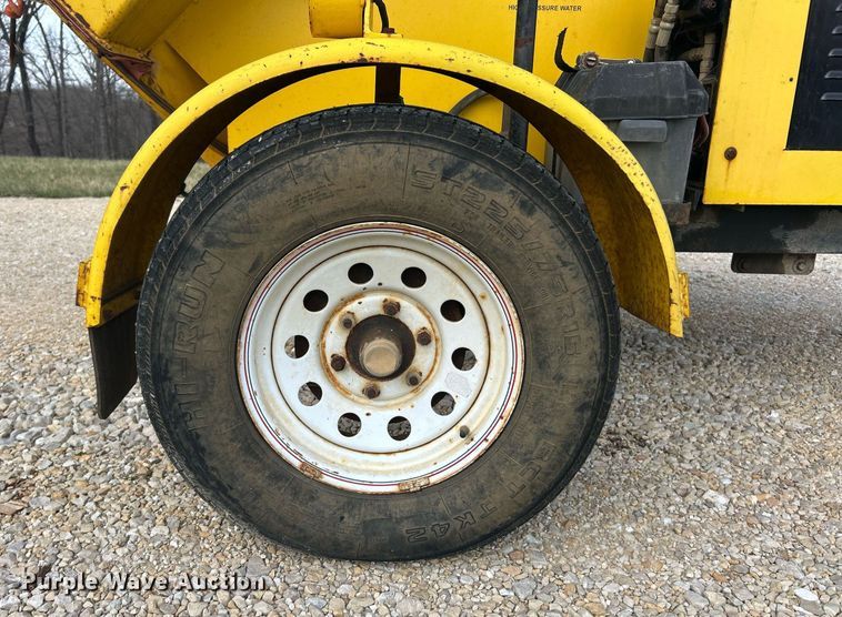 image for item EK2767 Spin Doctor Valve&Vac vacuum excavator