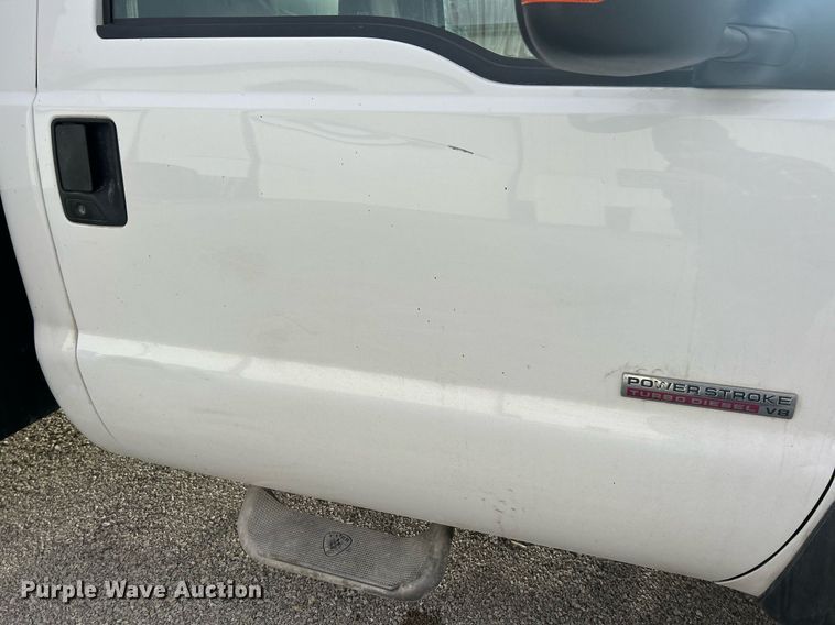 image for item EK2768 2007 Ford F450 Super Duty XL bucket truck