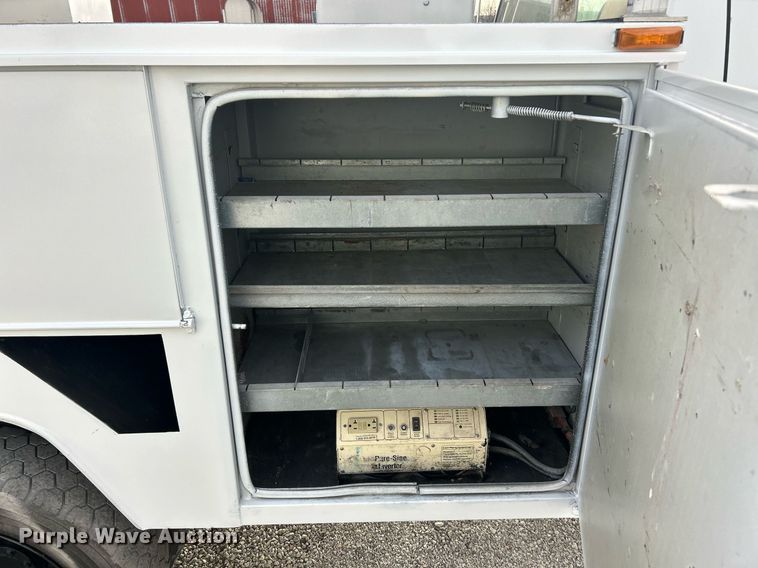 image for item EK2768 2007 Ford F450 Super Duty XL bucket truck