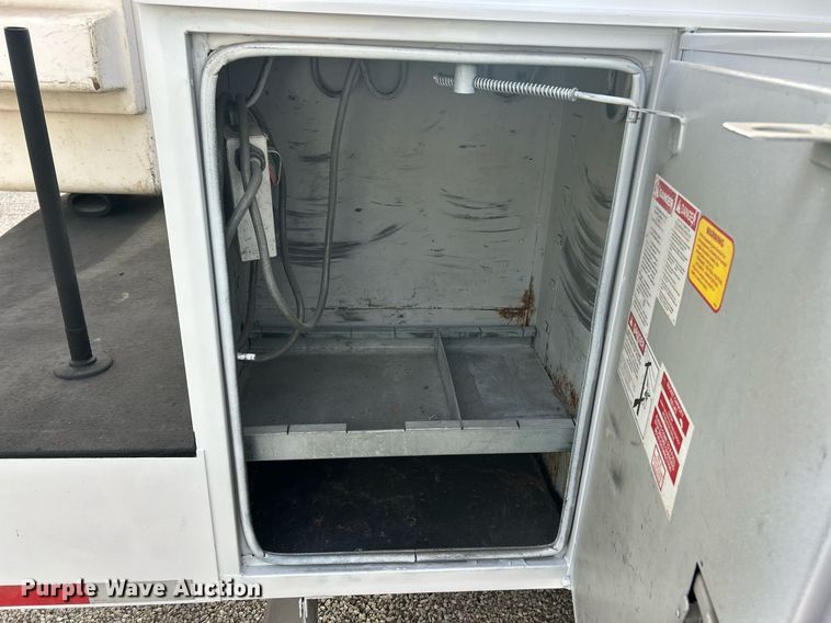 image for item EK2768 2007 Ford F450 Super Duty XL bucket truck