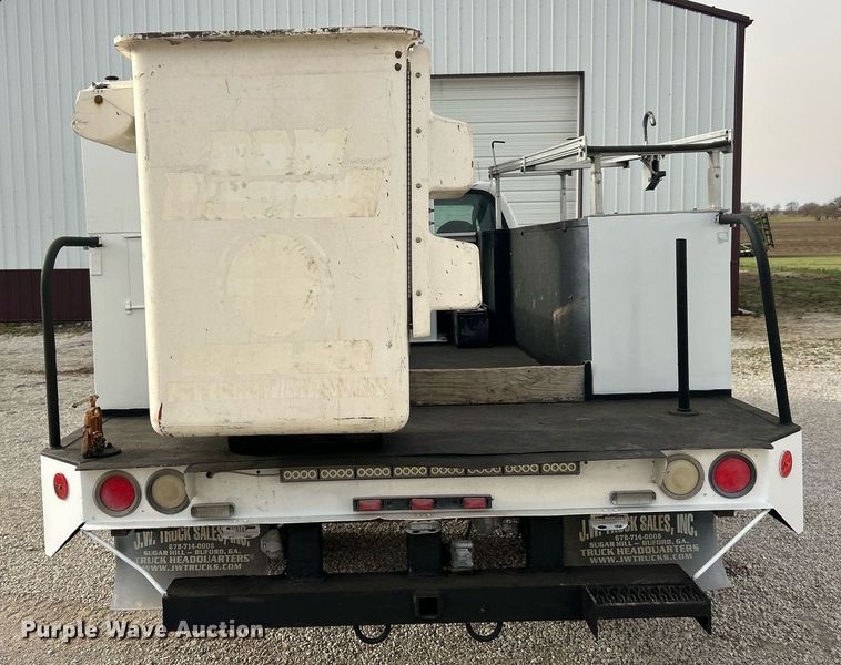 image for item EK2768 2007 Ford F450 Super Duty XL bucket truck