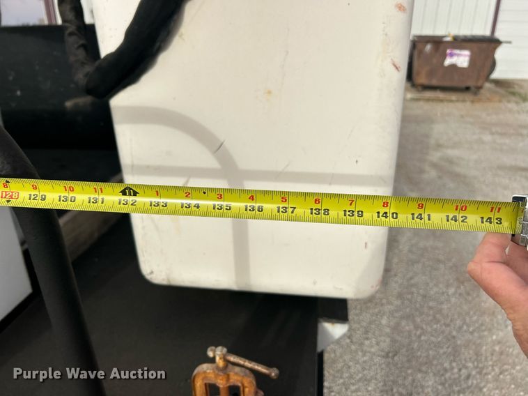 image for item EK2768 2007 Ford F450 Super Duty XL bucket truck