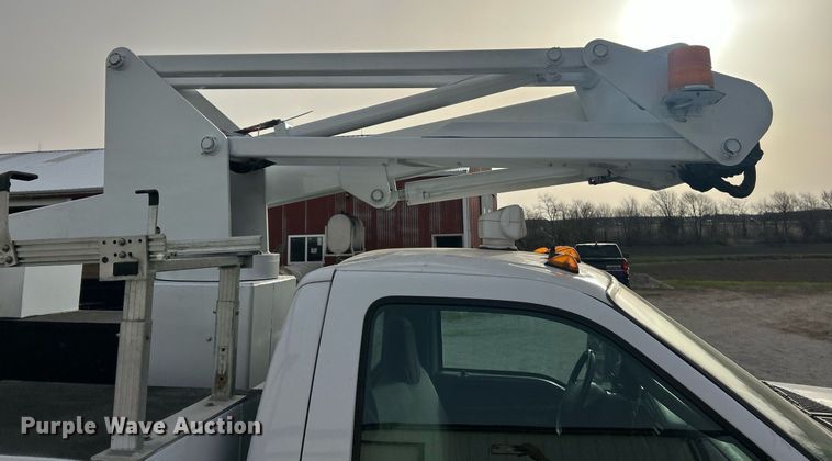 image for item EK2768 2007 Ford F450 Super Duty XL bucket truck