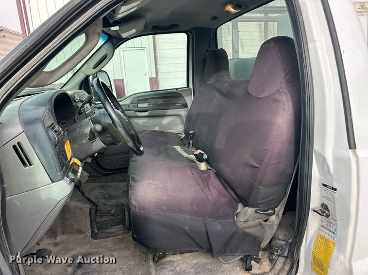 image for item EK2768 2007 Ford F450 Super Duty XL bucket truck