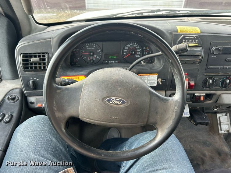 image for item EK2768 2007 Ford F450 Super Duty XL bucket truck