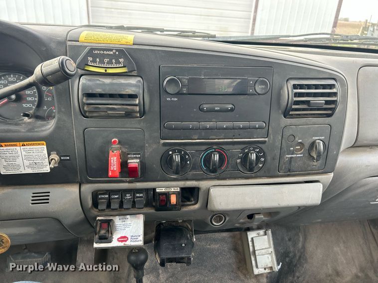 image for item EK2768 2007 Ford F450 Super Duty XL bucket truck