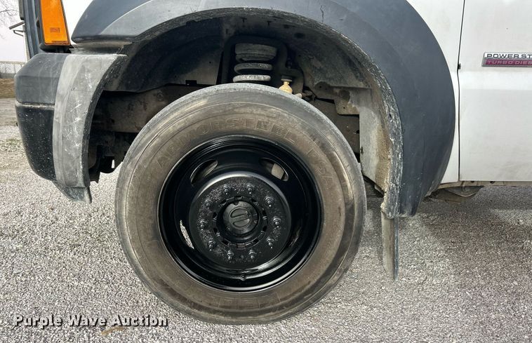 image for item EK2768 2007 Ford F450 Super Duty XL bucket truck