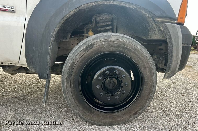 image for item EK2768 2007 Ford F450 Super Duty XL bucket truck