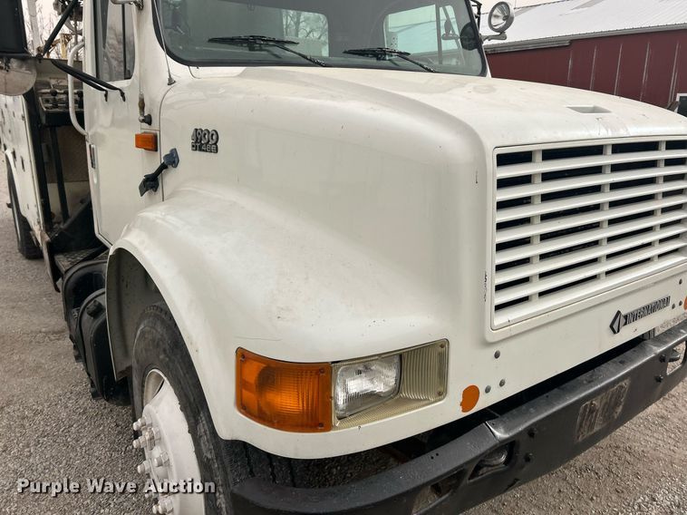 image for item EK2769 1994 International 4900 digger derrick truck