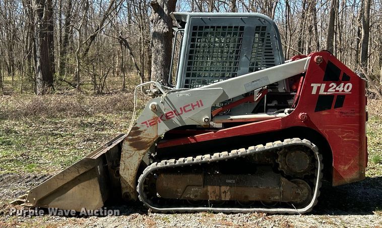 image for item EK2772 2008 Takeuchi TL240 tracked skid steer loader