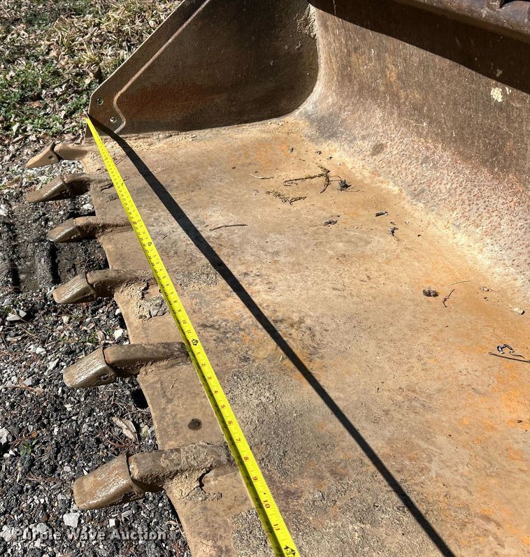 image for item EK2772 2008 Takeuchi TL240 tracked skid steer loader