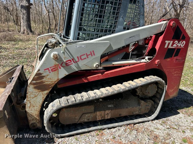 image for item EK2772 2008 Takeuchi TL240 tracked skid steer loader