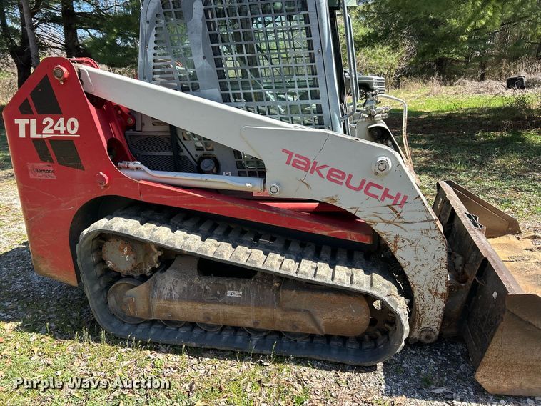 image for item EK2772 2008 Takeuchi TL240 tracked skid steer loader