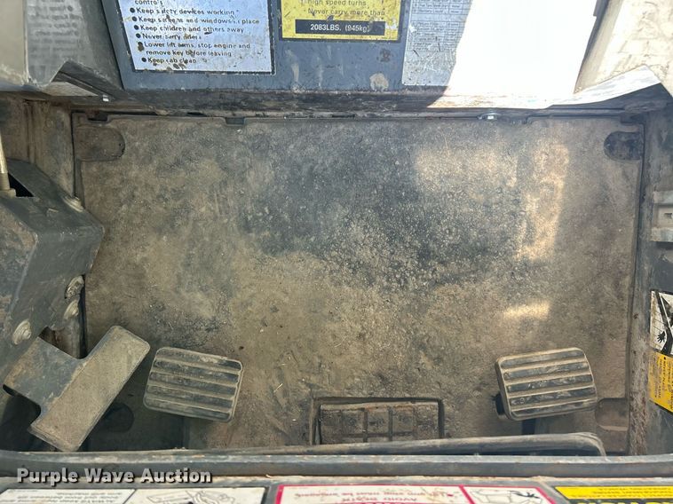 image for item EK2772 2008 Takeuchi TL240 tracked skid steer loader