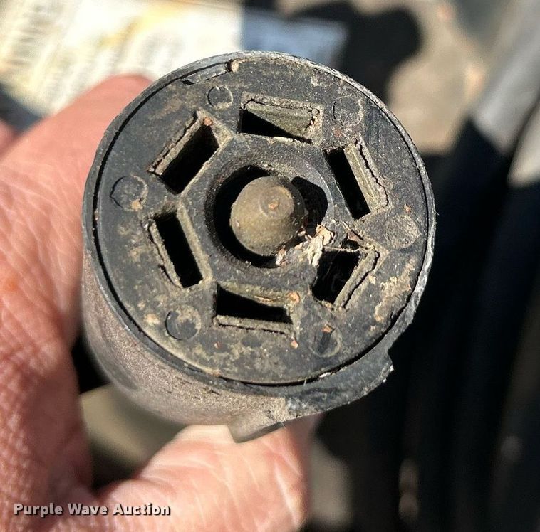 image for item EK2773 1999 Etnyre Maintenance Unit oil distributor trailer