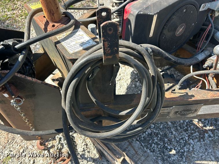 image for item EK2773 1999 Etnyre Maintenance Unit oil distributor trailer