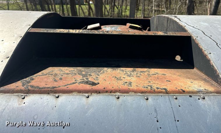 image for item EK2773 1999 Etnyre Maintenance Unit oil distributor trailer