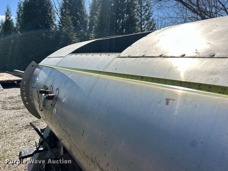 image for item EK2773 1999 Etnyre Maintenance Unit oil distributor trailer