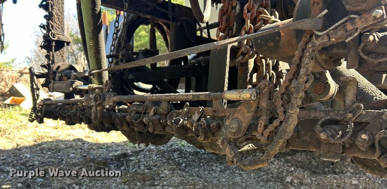 image for item EK2773 1999 Etnyre Maintenance Unit oil distributor trailer