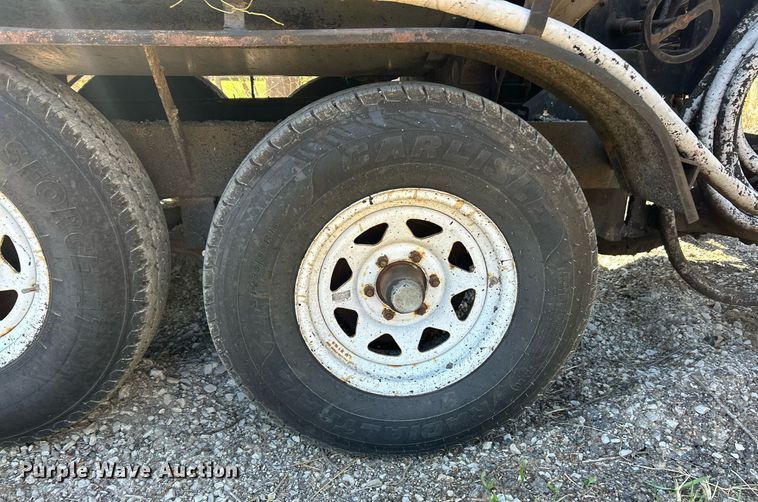 image for item EK2773 1999 Etnyre Maintenance Unit oil distributor trailer