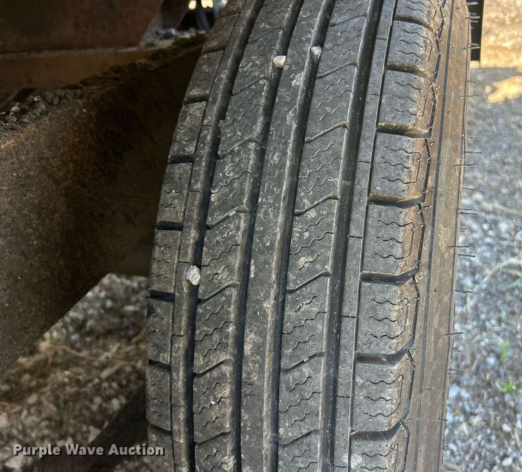 image for item EK2773 1999 Etnyre Maintenance Unit oil distributor trailer