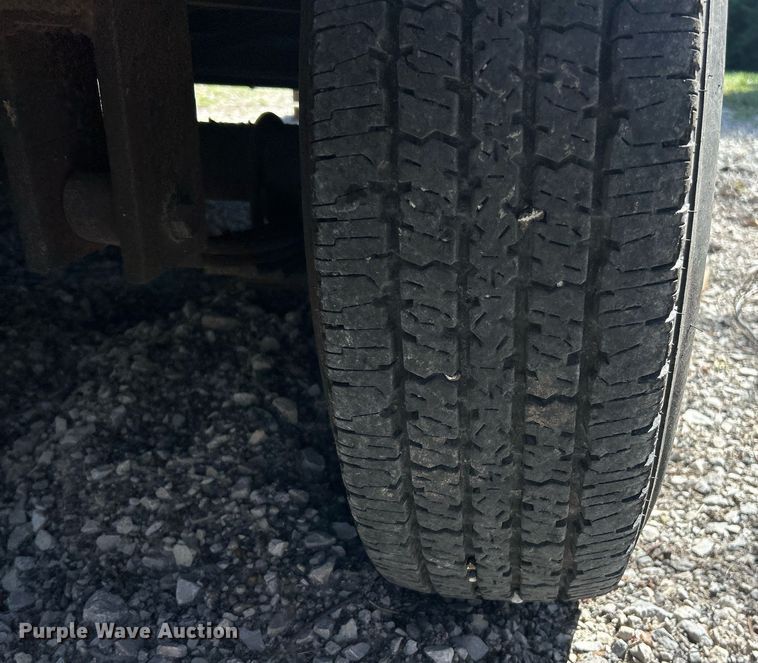 image for item EK2773 1999 Etnyre Maintenance Unit oil distributor trailer