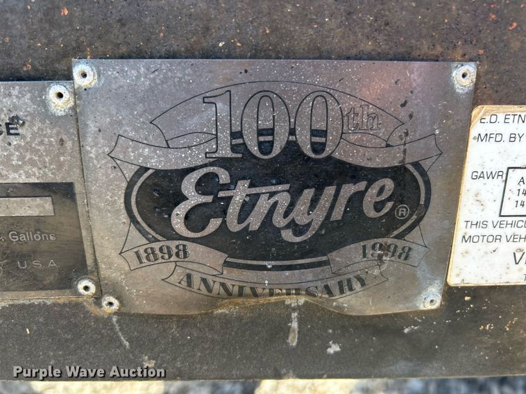 image for item EK2773 1999 Etnyre Maintenance Unit oil distributor trailer