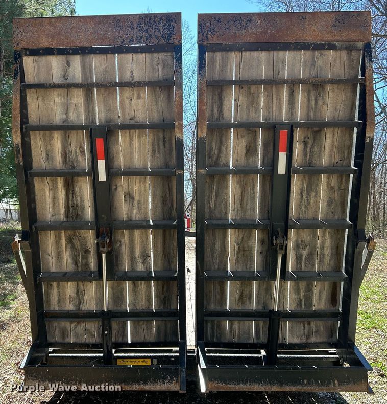 image for item EK2774 2017 Kaufman equipment trailer